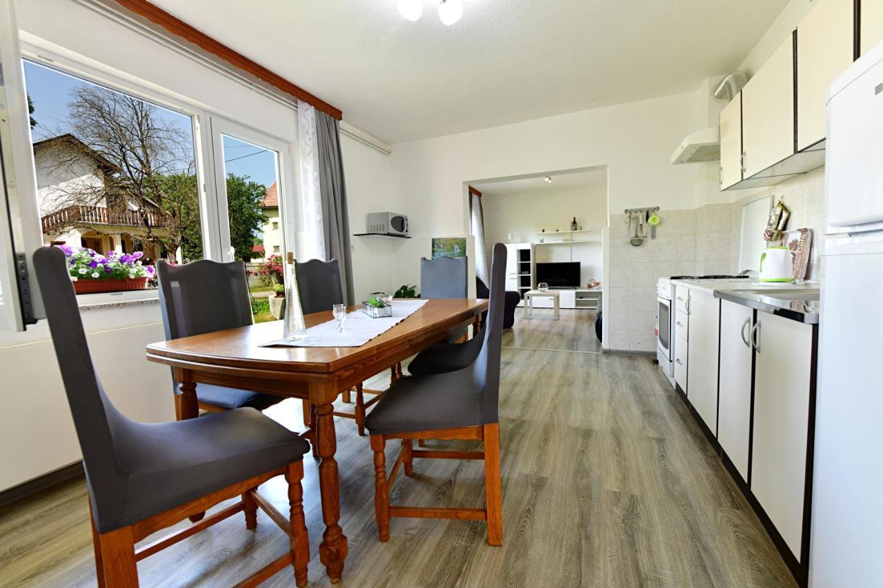 Apartman Dorijan Rakovica Exterior photo