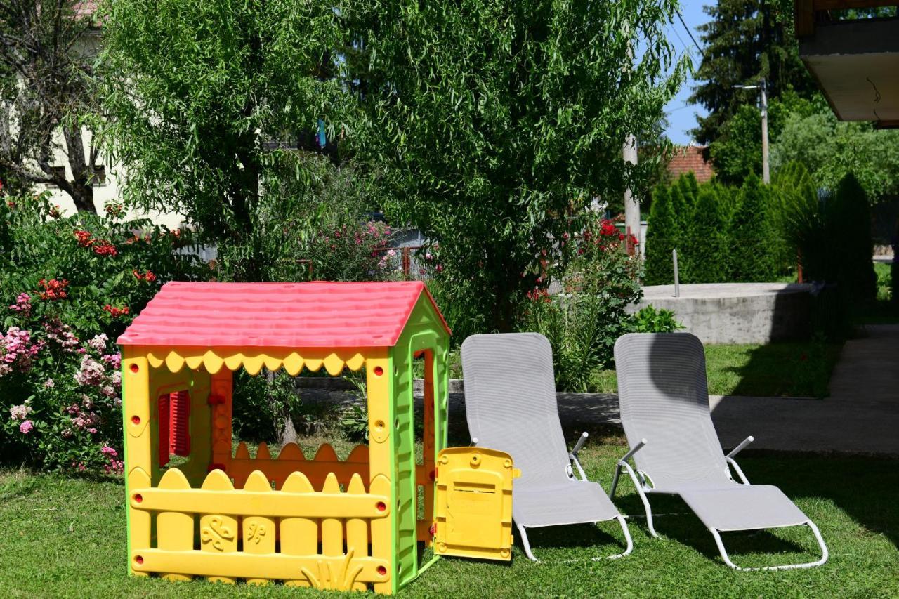 Apartman Dorijan Rakovica Exterior photo